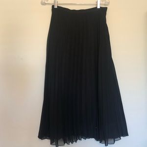 Pleated Black Midi Skirt Dex S
